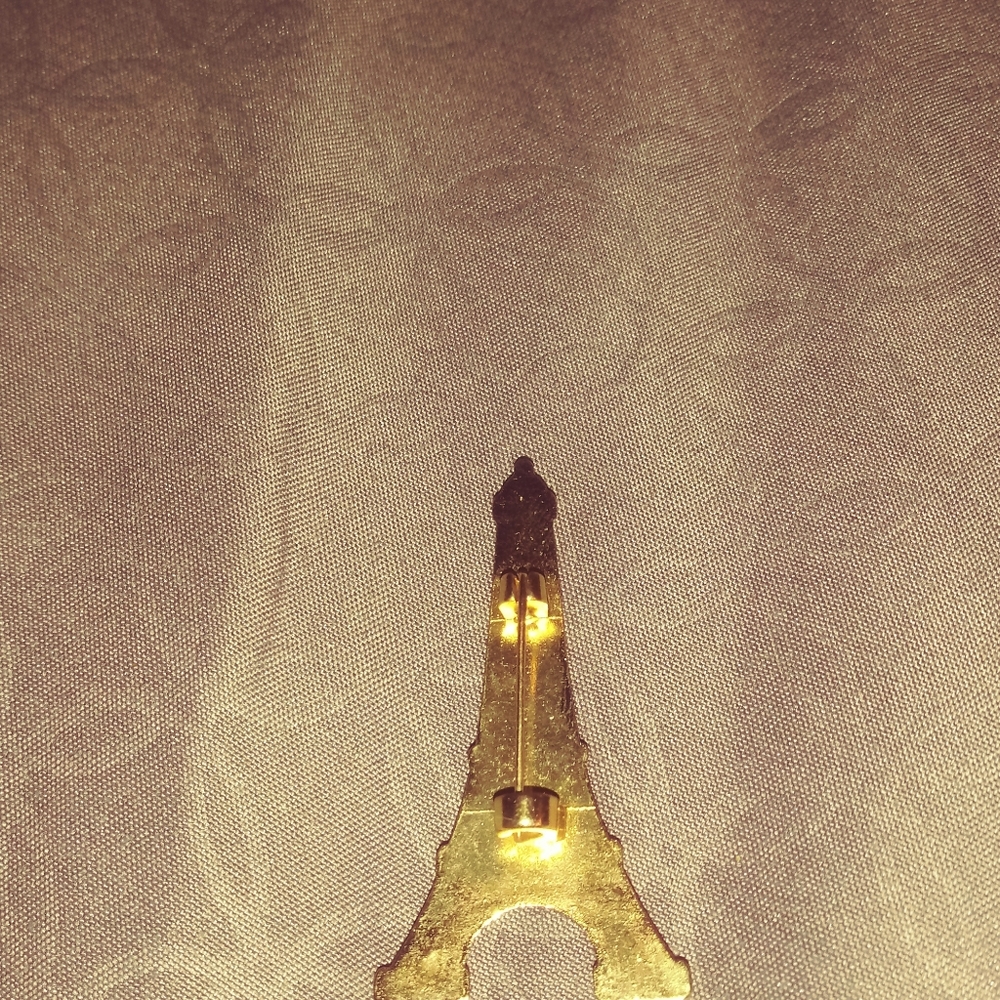Brooch - Picture 2 of 2
